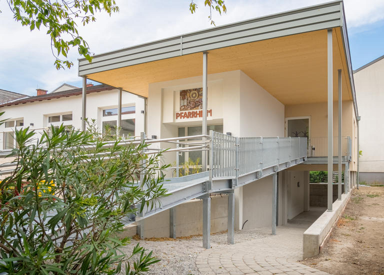 Zubau aus Holz Pfarre Großhöflein