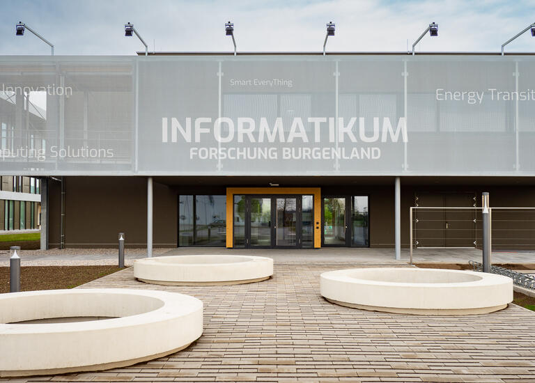 Holzmassivbauweise Informatikum FH Burgenland