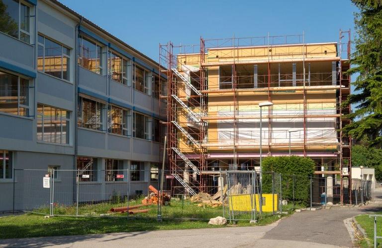 Zweigeschossiger Holzbau Neue Mittelschule Rosental Eisenstadt